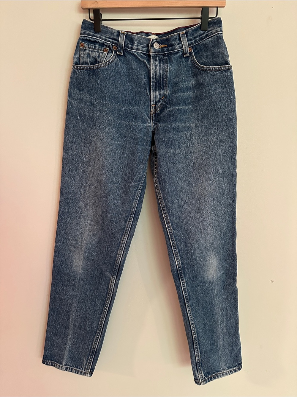 Women’s Vintage Levi’s 550 Relaxed Tapered Leg Jeans